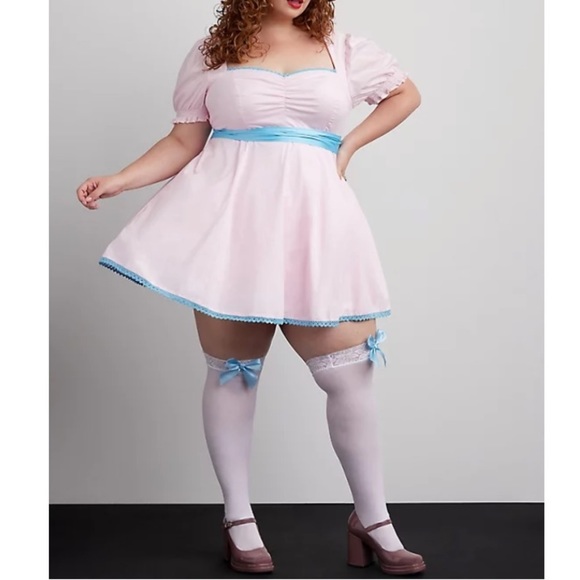 TORRID NWT HALLOWEEN COSTUME STRETCH POPLIN SATIN CLASSIC DOLL DRESS